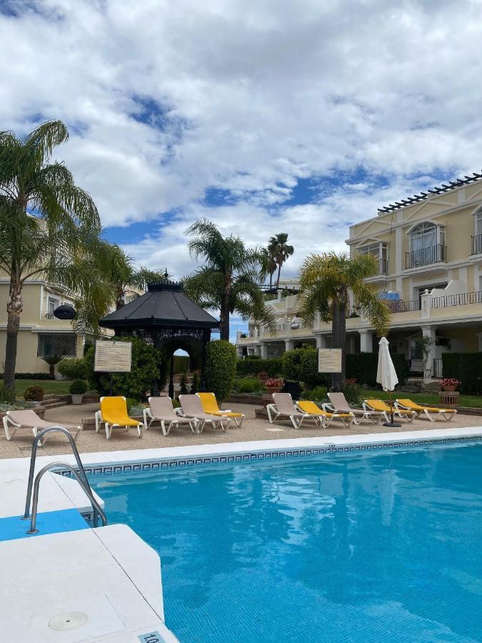Apartament Aloha Gardens, Nueva Andalucia, Marbella Zewnętrze zdjęcie